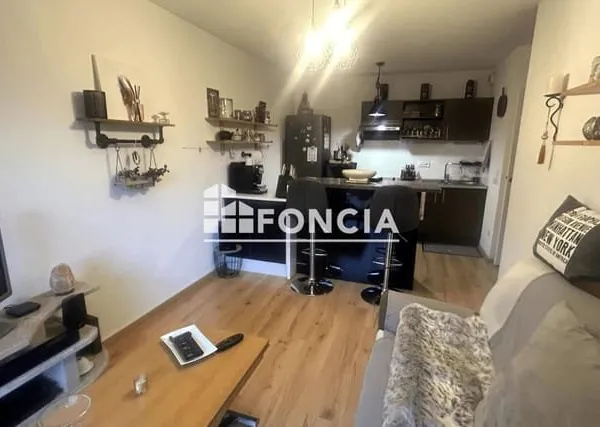 APPARTEMENT T3 AVEC 2 PLACES DE STATIONNEMENT