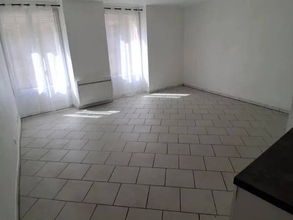 Appartement F1 au RDC