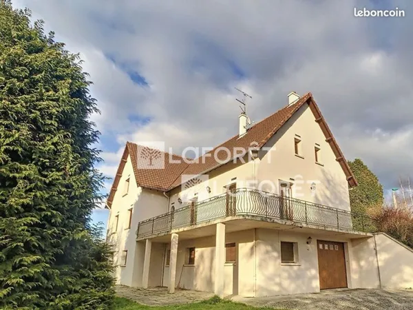 Maison 6 pièces 218 m²