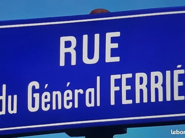 Garage à louer secteur général Ferrié