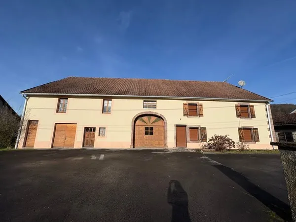 Authentique Ferme à Rénover avec un Potentiel à Ronchamp