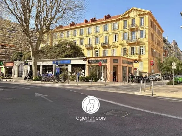 NICE CENTRE // GRIMALDI : DROIT AU BAIL / LOCAL COMMERCIAL / FORTE VISIBILITÉ