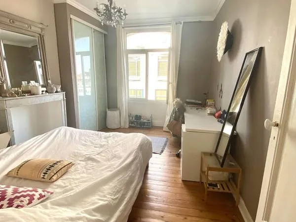 1 chambre dans superbe appartement T4 meublé rue Gambetta 59000 LILLE