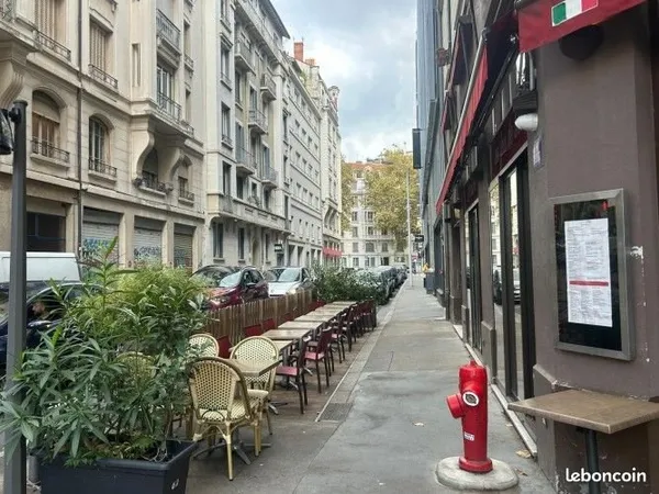 Commerce beauté/coiffure 60 m²
