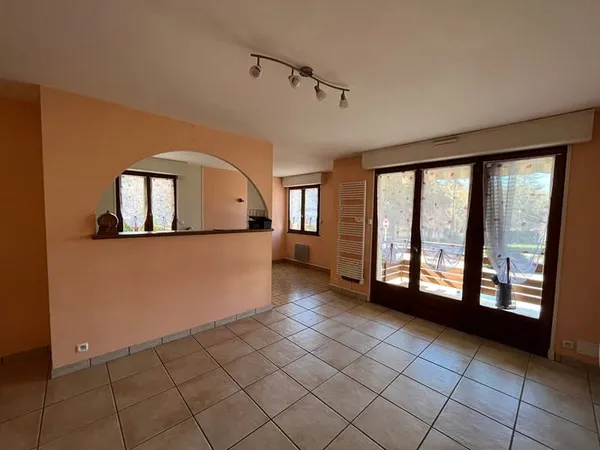 Appartement de type 2 avec terrasse