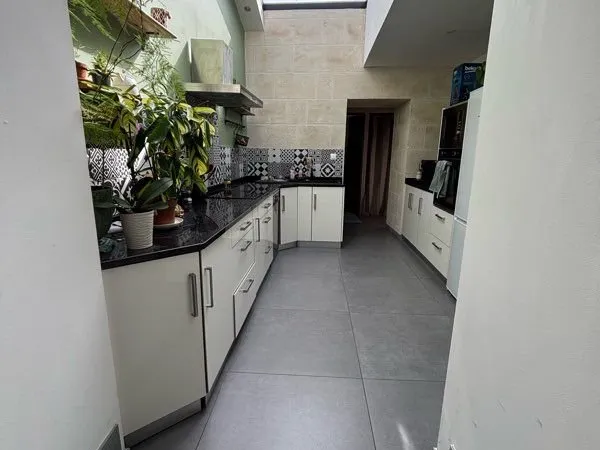 Charmante maison surimeau