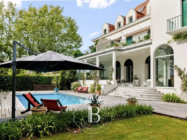 RIVOLI - Bel appartement avec piscine privative - Saint Jean de Luz