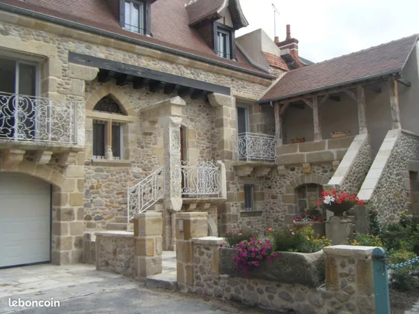 Loue maison T5 hyper centre Montluçon