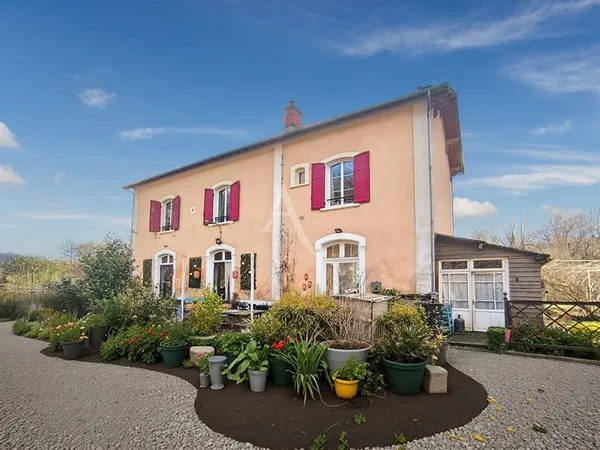 Maison Villefranche Du Perigord 4 chambres, 205 m², terrain 2236 m²