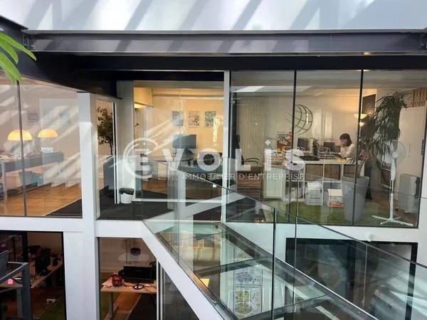Bureaux 453 m²