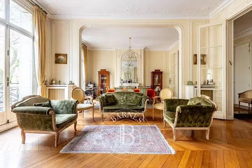 Appartement 6 pièces 260 m²