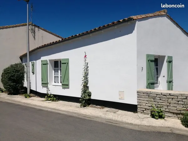 Maison le bois plage en re