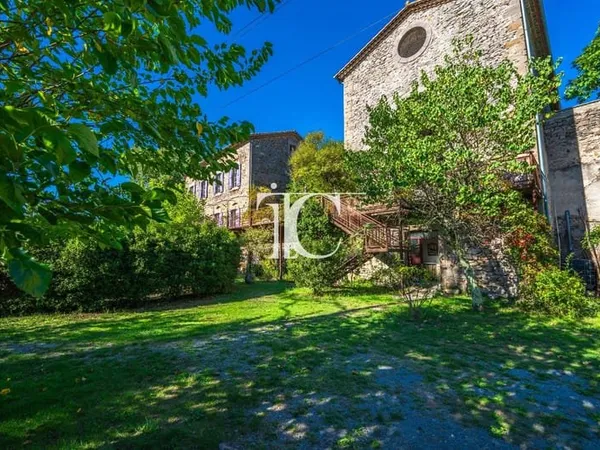 Mas Du Xviiieme 379M2 Habitables 8700M2 De Terrain Riviere
