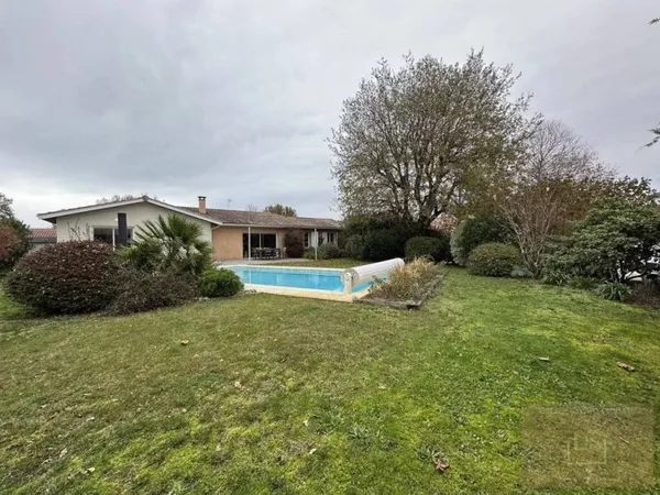 Maison de luxe 6 pièces 150 m²