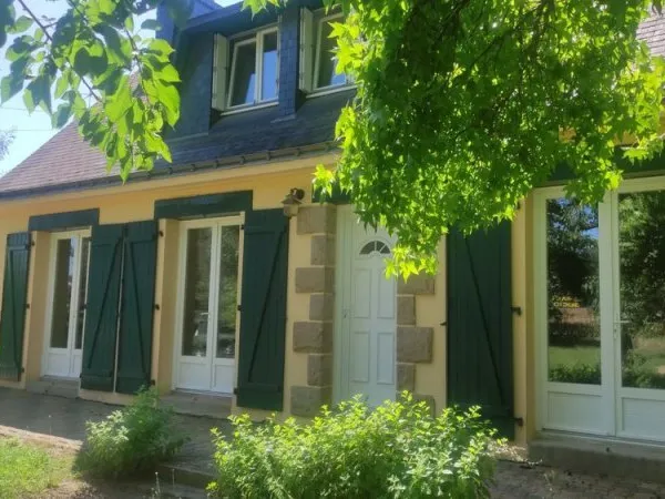 A VENDRE RIEUX MAISON TRADITIONNELLE BEAU TERRAIN