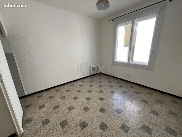 Studio 1 pièce 17 m²
