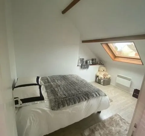 Maison 4 chambres avec jardin , dépendances -divisible en 2 logements à Roclincourt près d'Arras