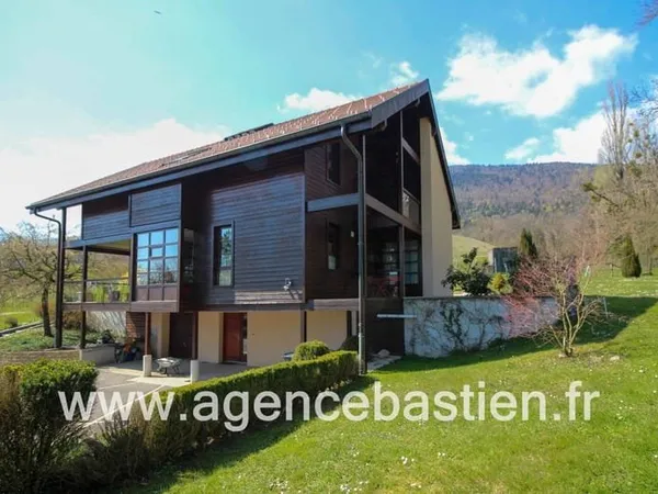 Maison 6 pièces 175 m²