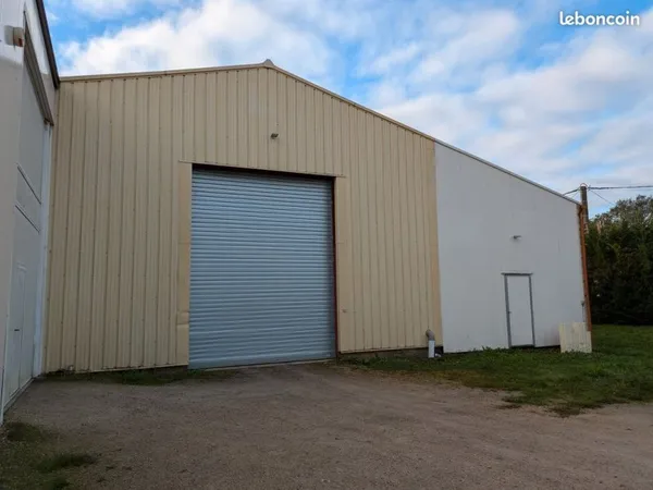 Local d'activité / entrepôt 250m2