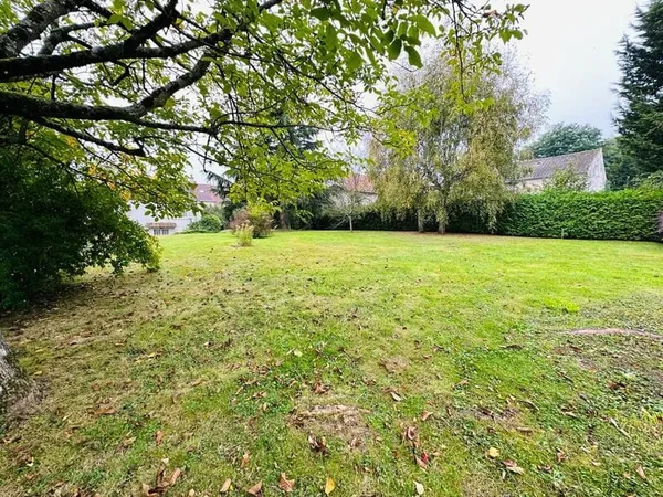 TERRAIN A BATIR DE 435 M² A JOUARRE