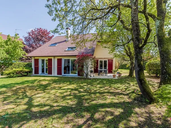 Maison 7 pièces à vendre à Meyzieu - Réf. 12064