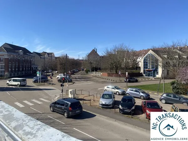 LOCAL COMMERCIAL PROCHE DES BORDS DE L'YONNE