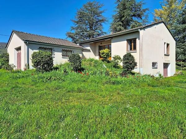 Maison années 60 avec grand terrain et potentiel - Pollionnay