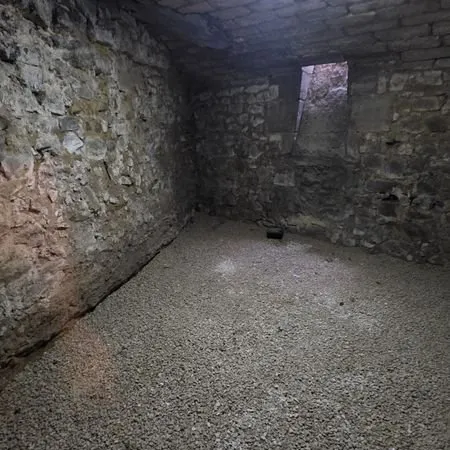 Cave à louer