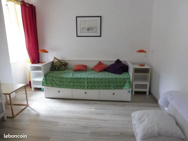 Studio 1 pièce 26 m²