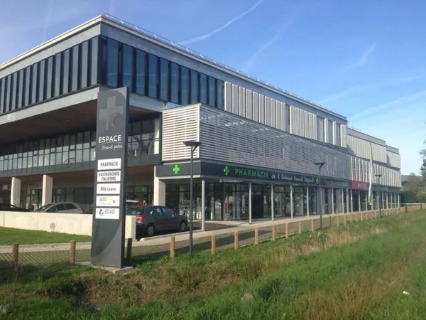 Bureaux 1143 m²
