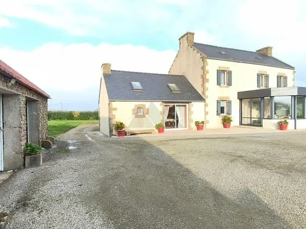 Maison 5 pièces 140 m²