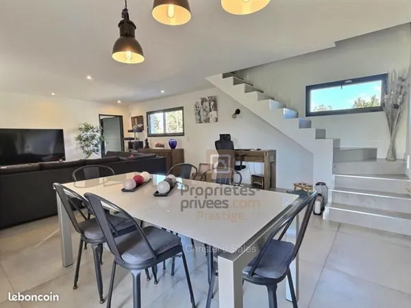 Maison 6 pièces 140 m²