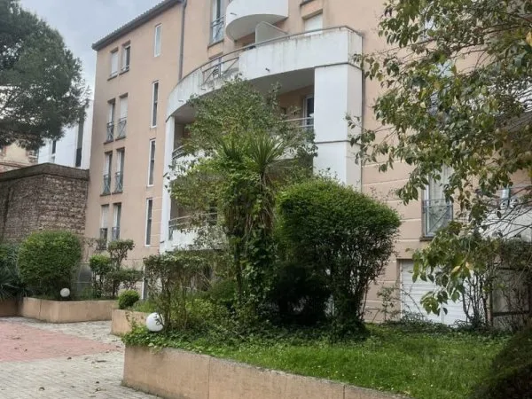 PARLEMENT SAINT MICHEL T3 de 82.53 m2 avec parking