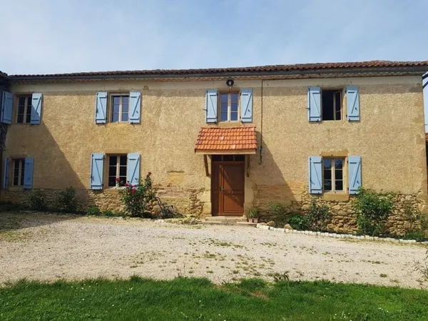 Maison de luxe 10 pièces 235 m²