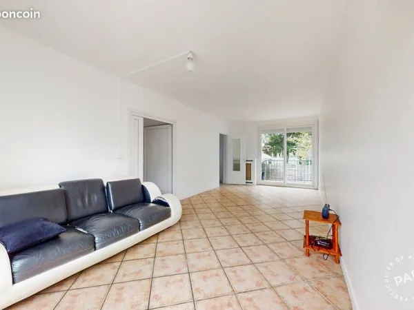 Lieusaint (77127) - 6 pièces - 4 chambres - 96 m² habitables - Terrain 233 m²