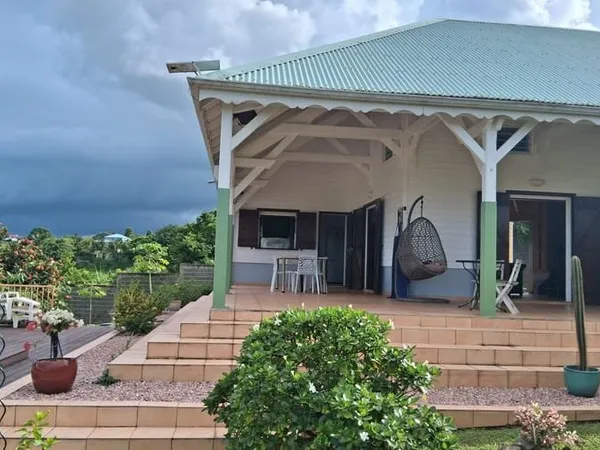 Maison 4 pièces 227 m²