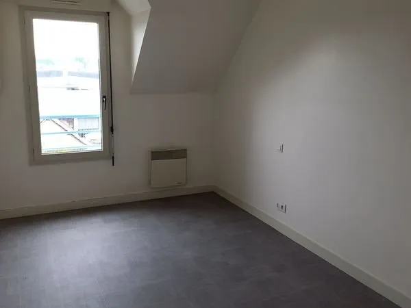 Appartement a EVRON 53