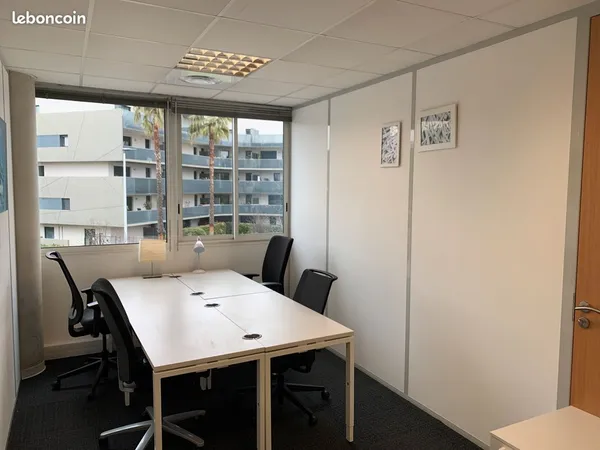 Bureau privé à louer pour 2 personnes à Montpellier Optimum