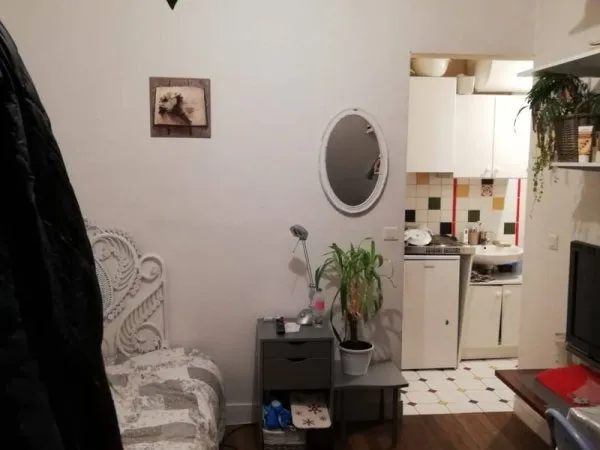 Studio 1 pièce 14 m²