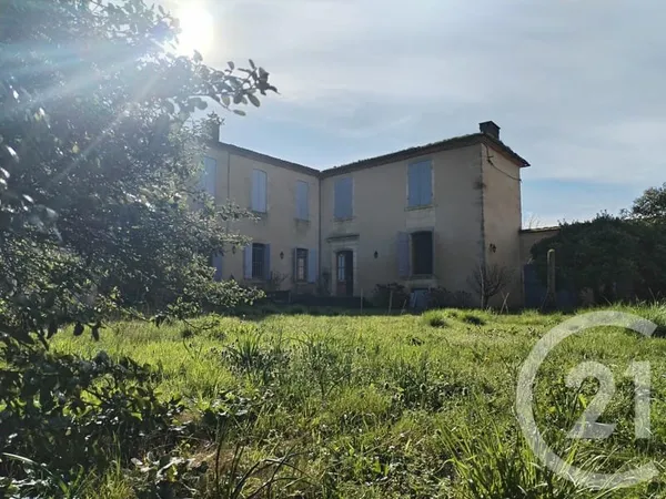 Maison 7 pièces 230 m²