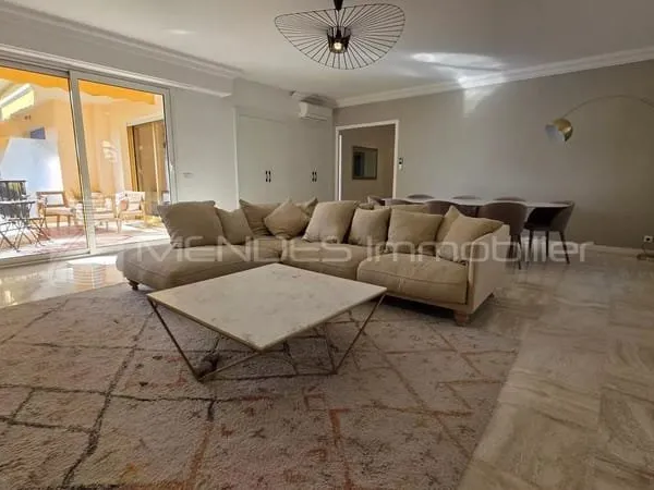 MAGNIFIQUE 4P DANS RESIDENCE AVEC PISCINE ET VUE MER