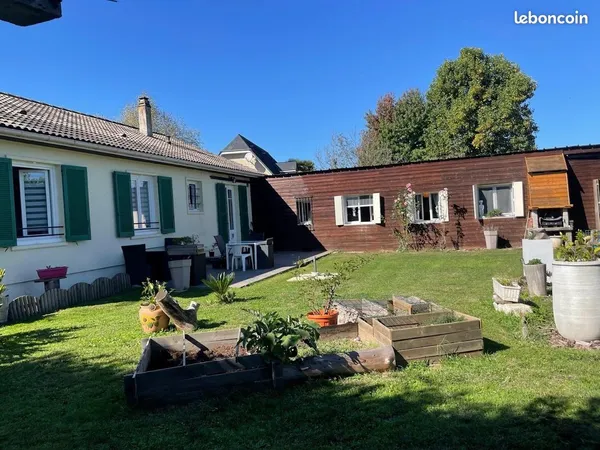A vendre maison + appartement