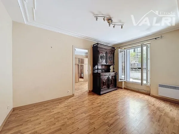 Bd Voltaire - 2 pièces 40 m² + 20 m² de terrasse