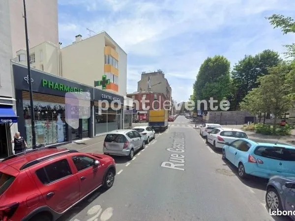Local commercial 260 m²