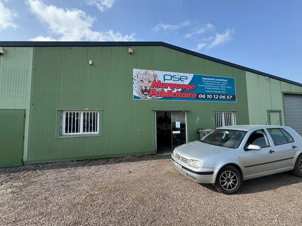 Local commercial 107 m²