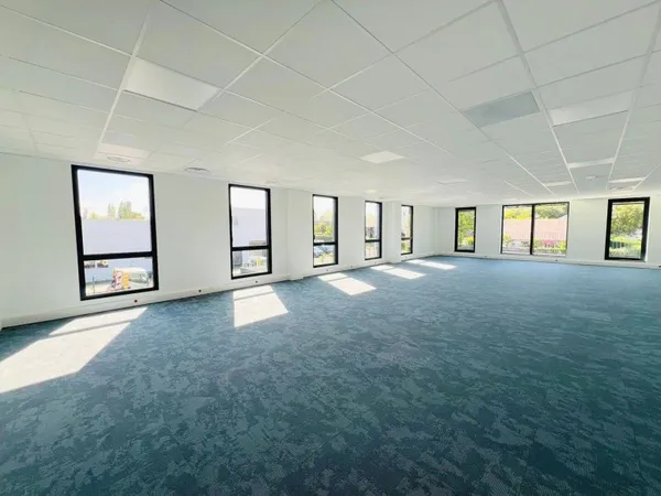 Bureaux 1768 m²