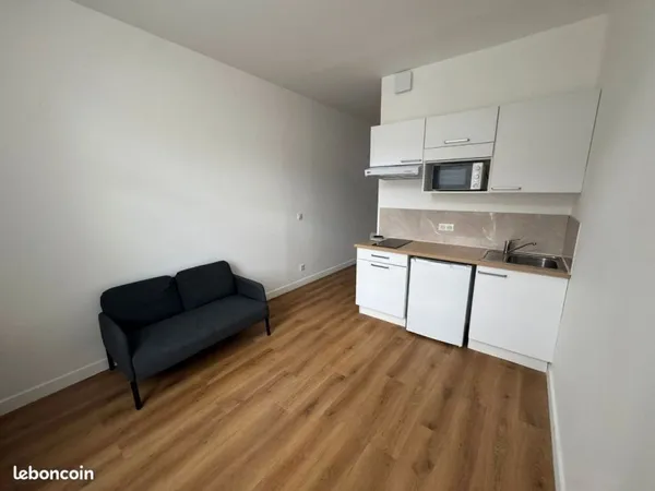 2 2 pièces refait à neuf avec Terrasse sur le plateau