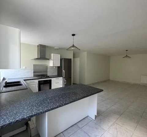 Appartement T4, centre ville, rez de chaussée