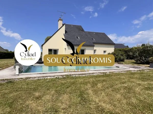 - SOUS COMPROMIS - T6 avec piscine - Le Vivier sur Mer