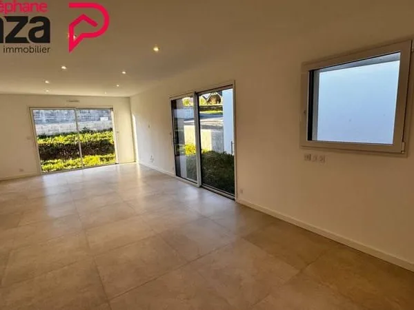 Maison de plain-pied 4 pièces 111 m²